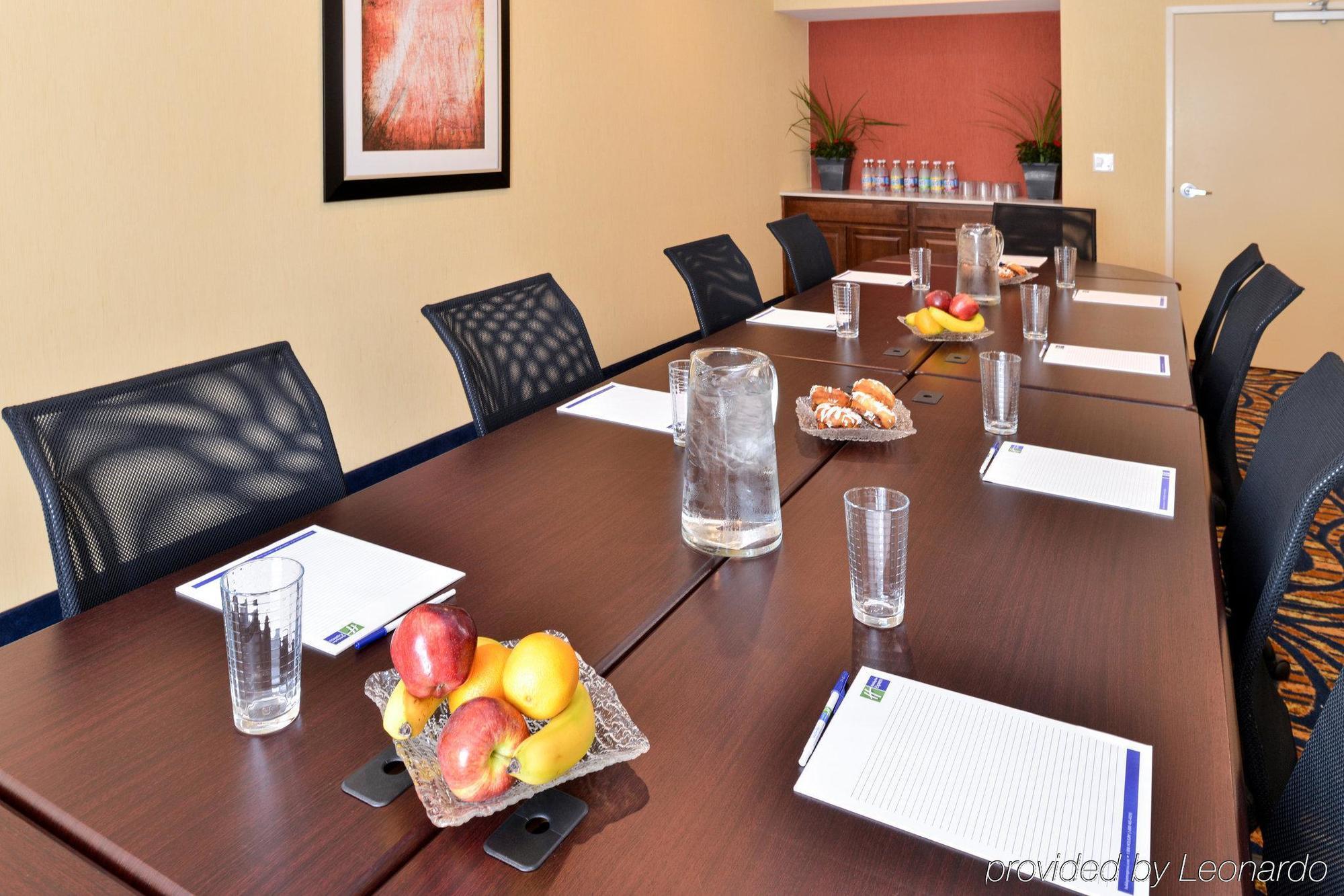 Holiday Inn Express & Suites Peekskill-Lower Hudson Valley By Ihg Dış mekan fotoğraf